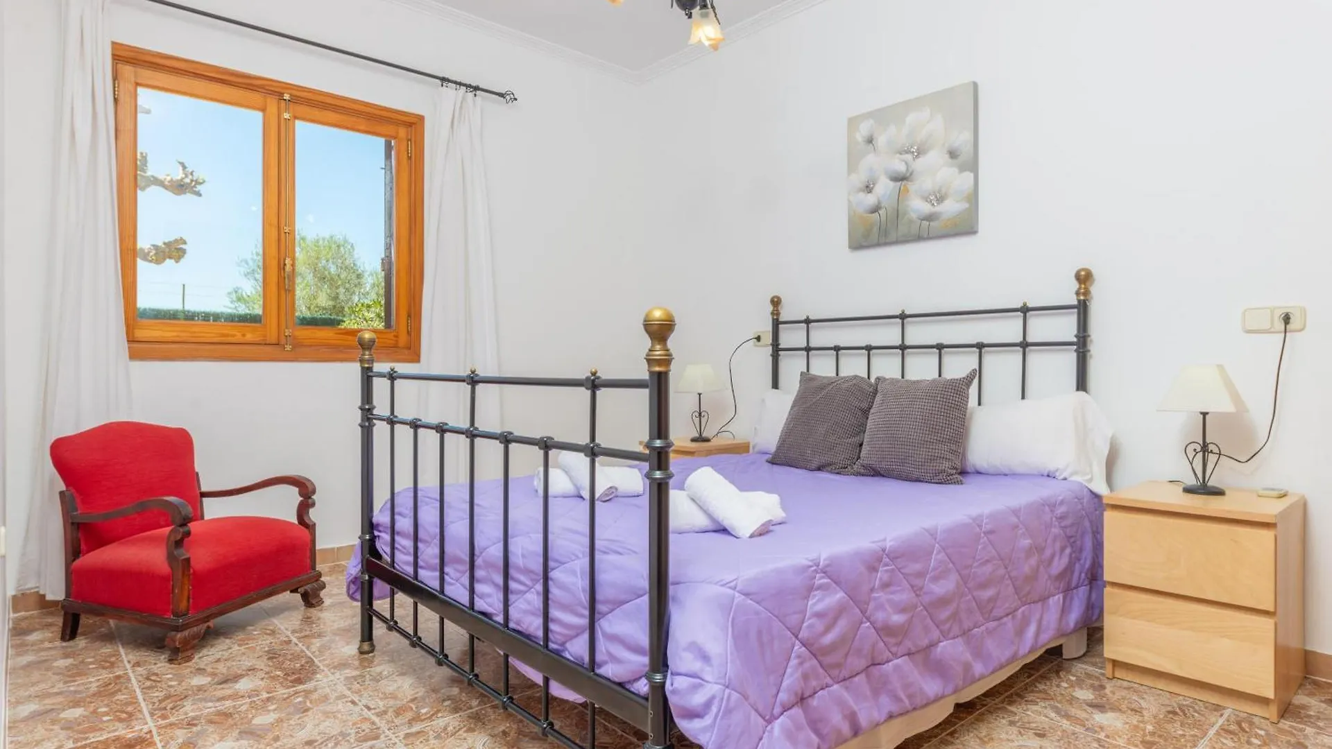 מנקור Villa Fernando